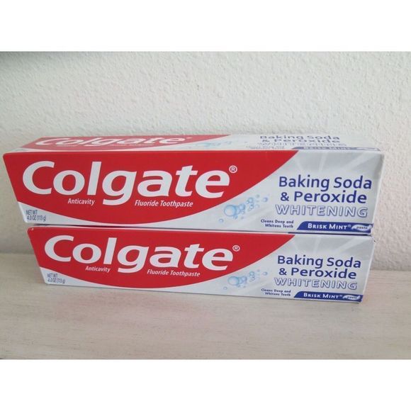 2 Colgate Baking Soda & Peroxide Whitening Toothpaste Brisk Mint 4 Oz Exp-12/23 - Picture 1 of 2
